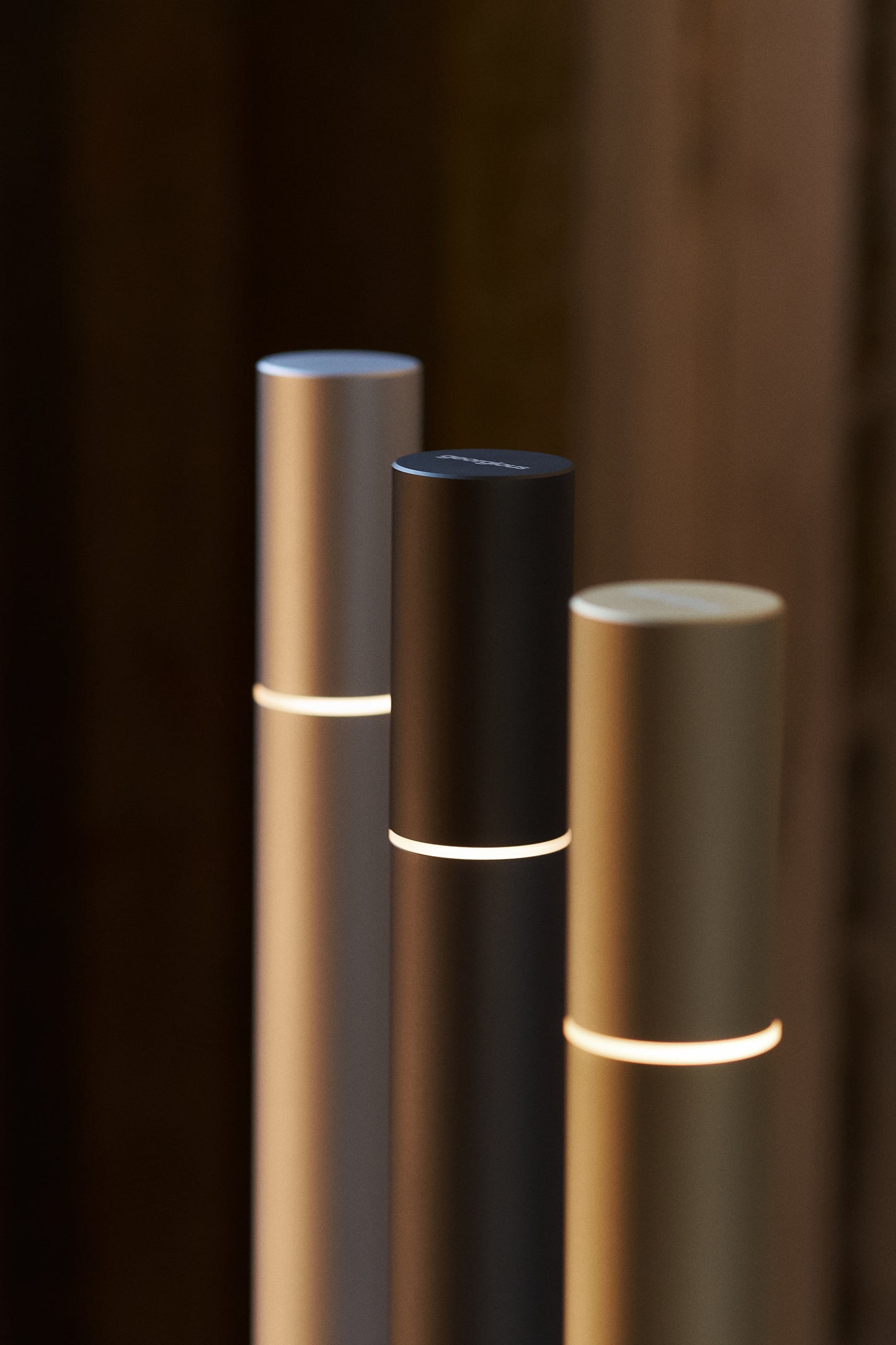 New aluminium colour finishes of The Slide Light Blank Silver and Shadow Black